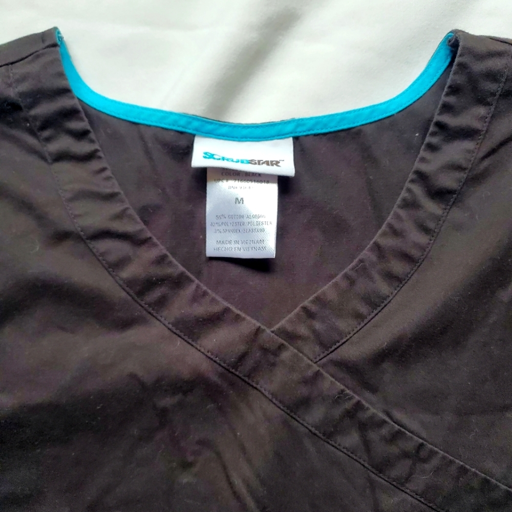 Scrubstar Size Medium, Black Scrub Top.